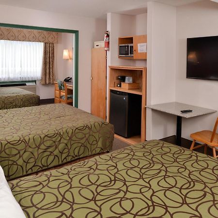Canadas Best Value Inn Valemount Oda fotoğraf