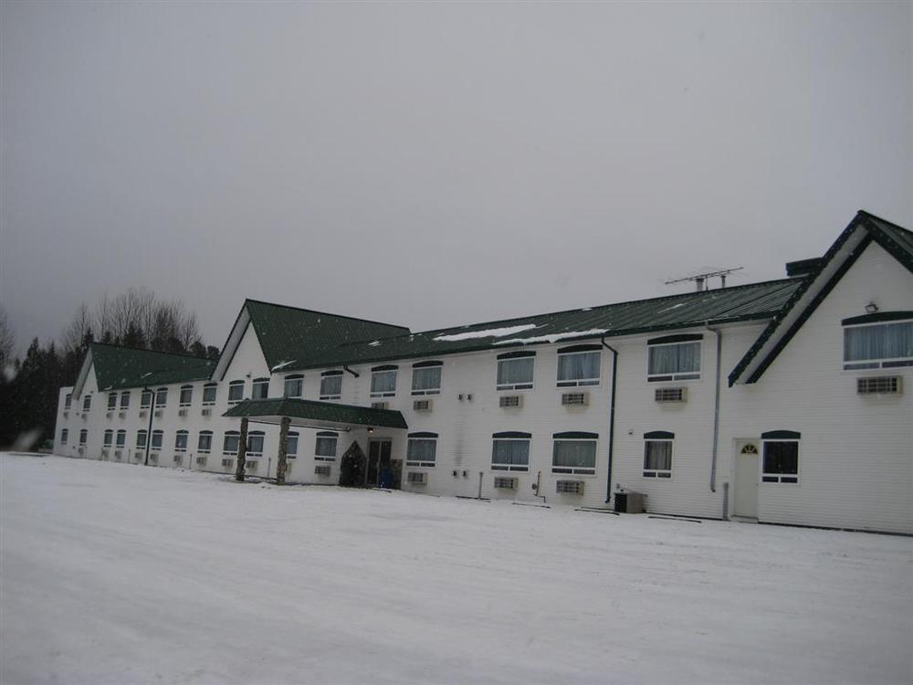 Canadas Best Value Inn Valemount Dış mekan fotoğraf