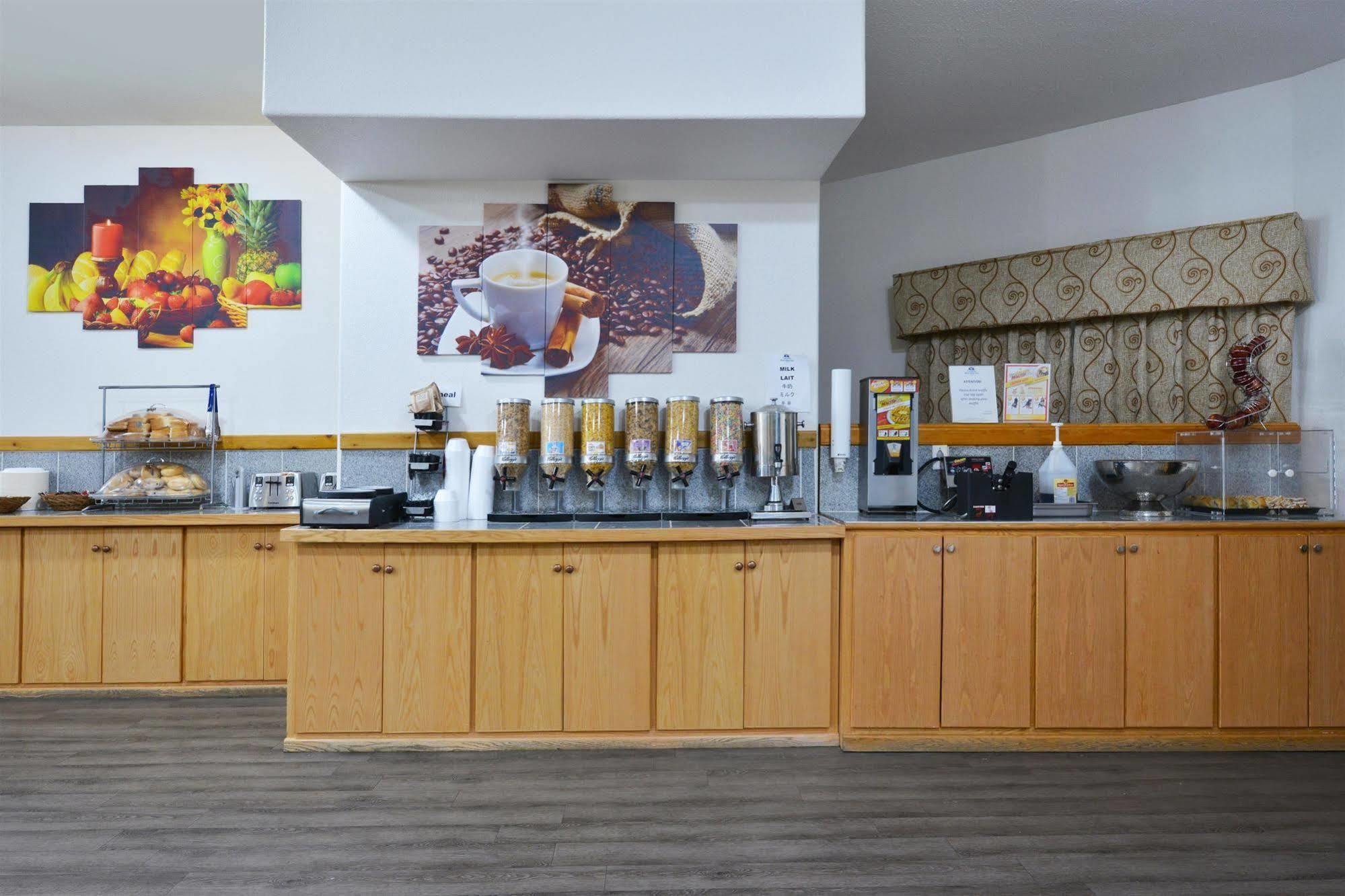 Canadas Best Value Inn Valemount Dış mekan fotoğraf