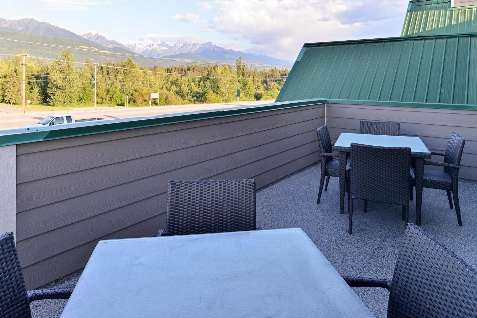 Canadas Best Value Inn Valemount Dış mekan fotoğraf